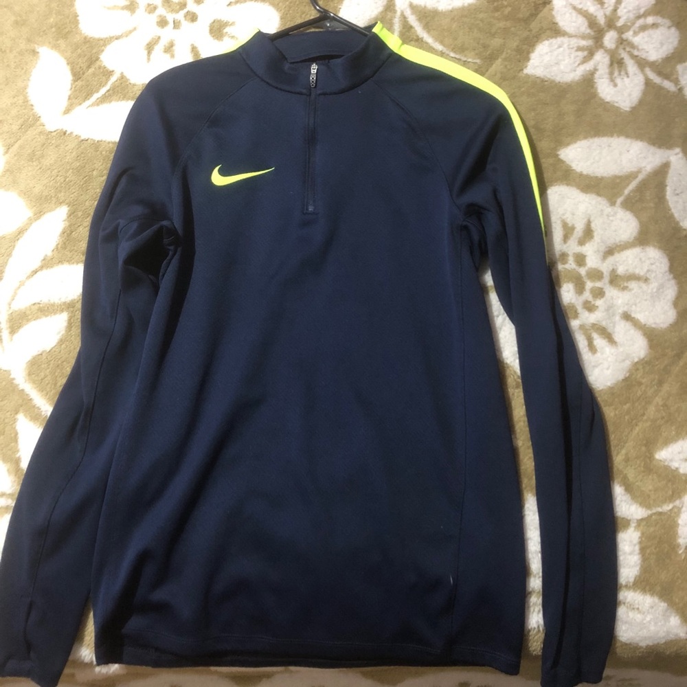 Nike sweater